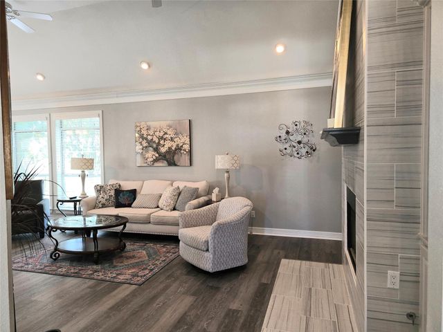 3242 Birchwood Triangle, Port Arthur, TX 77642