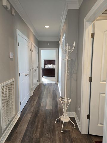 3242 Birchwood Triangle, Port Arthur, TX 77642