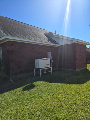 3242 Birchwood Triangle, Port Arthur, TX 77642