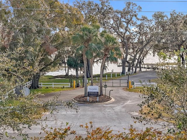 10073 SPRING LAKE DRIVE, Clermont, FL 34711