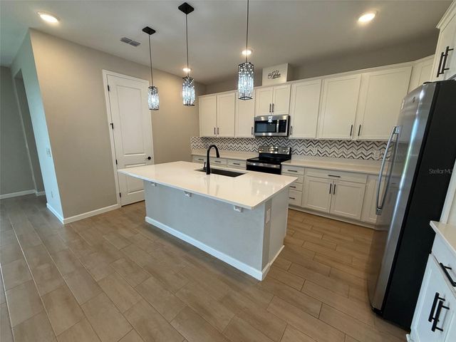 10073 SPRING LAKE DRIVE, Clermont, FL 34711