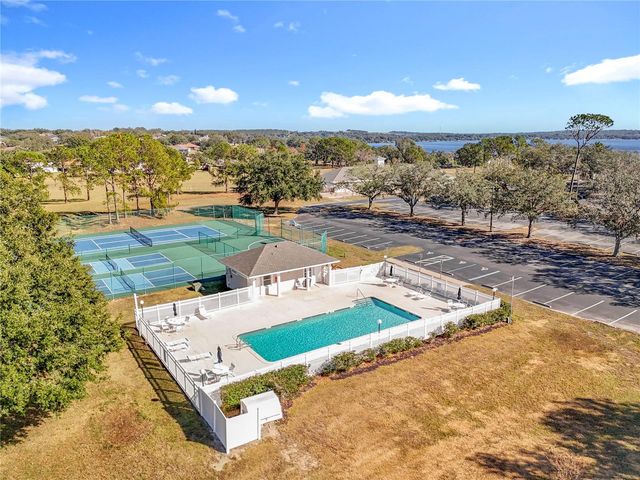 10073 SPRING LAKE DRIVE, Clermont, FL 34711