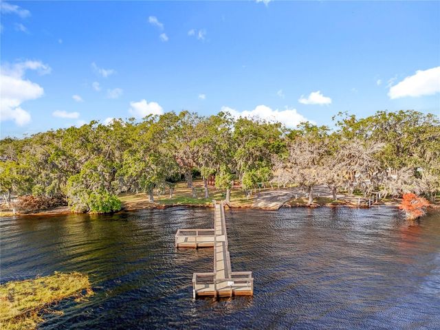 10073 SPRING LAKE DRIVE, Clermont, FL 34711