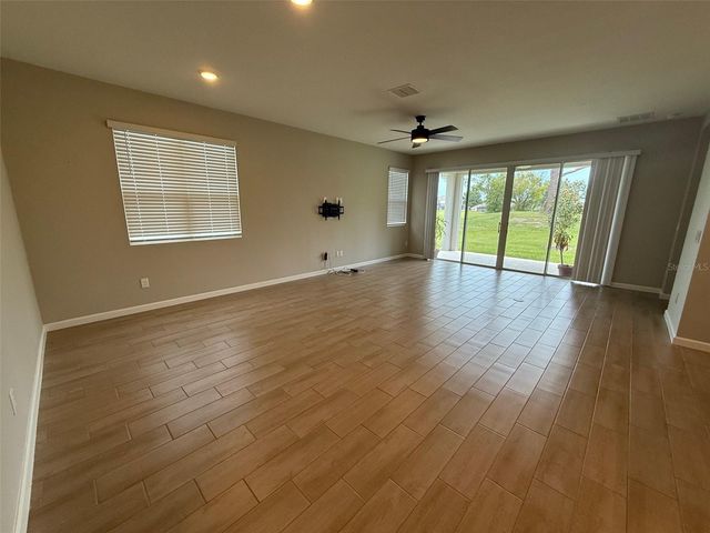 10073 SPRING LAKE DRIVE, Clermont, FL 34711