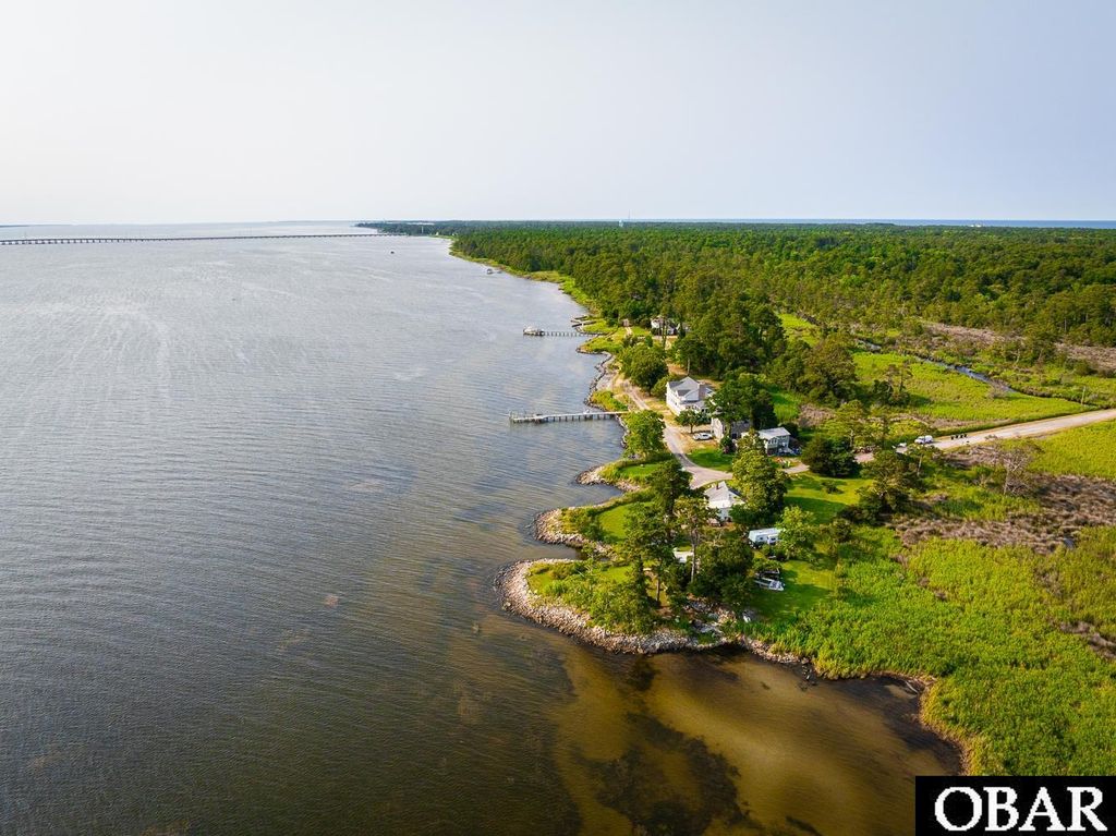 Image 24 of property listing at 1327 W Kitty Hawk Road, Kitty Hawk, NC 27949