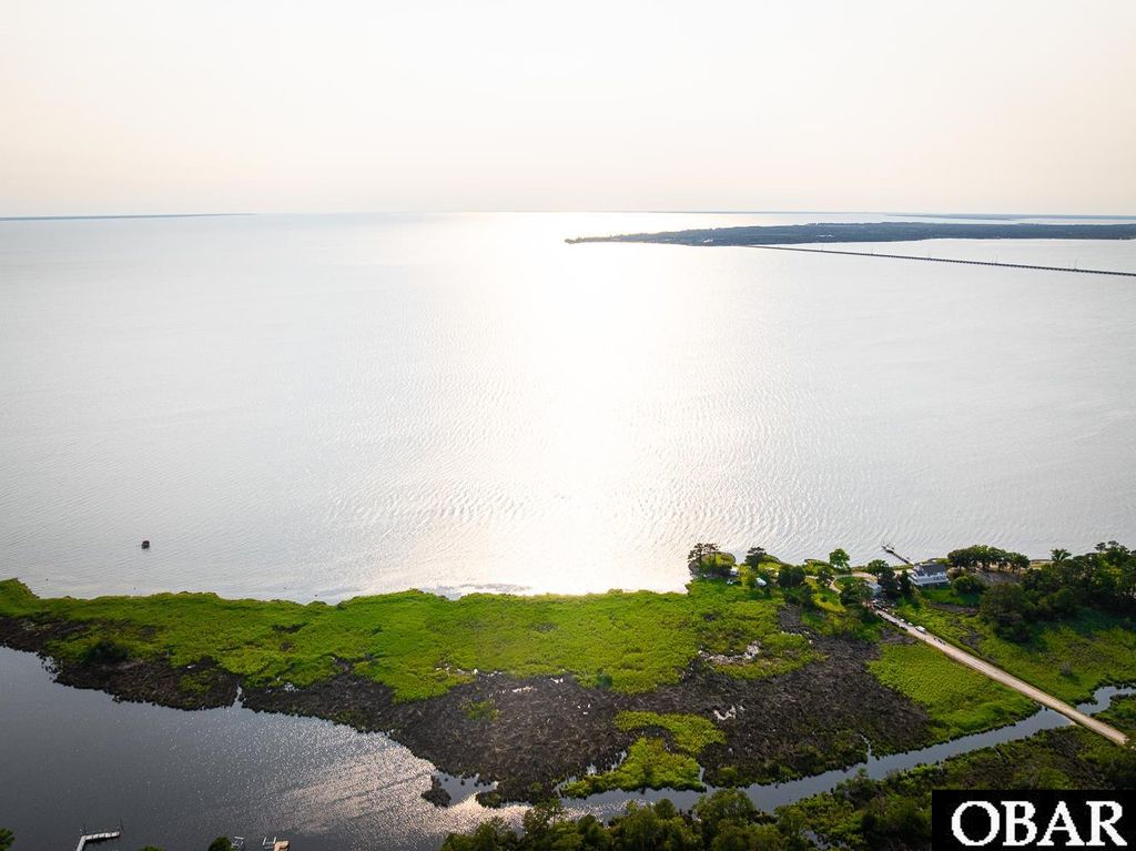 Image 34 of property listing at 1327 W Kitty Hawk Road, Kitty Hawk, NC 27949