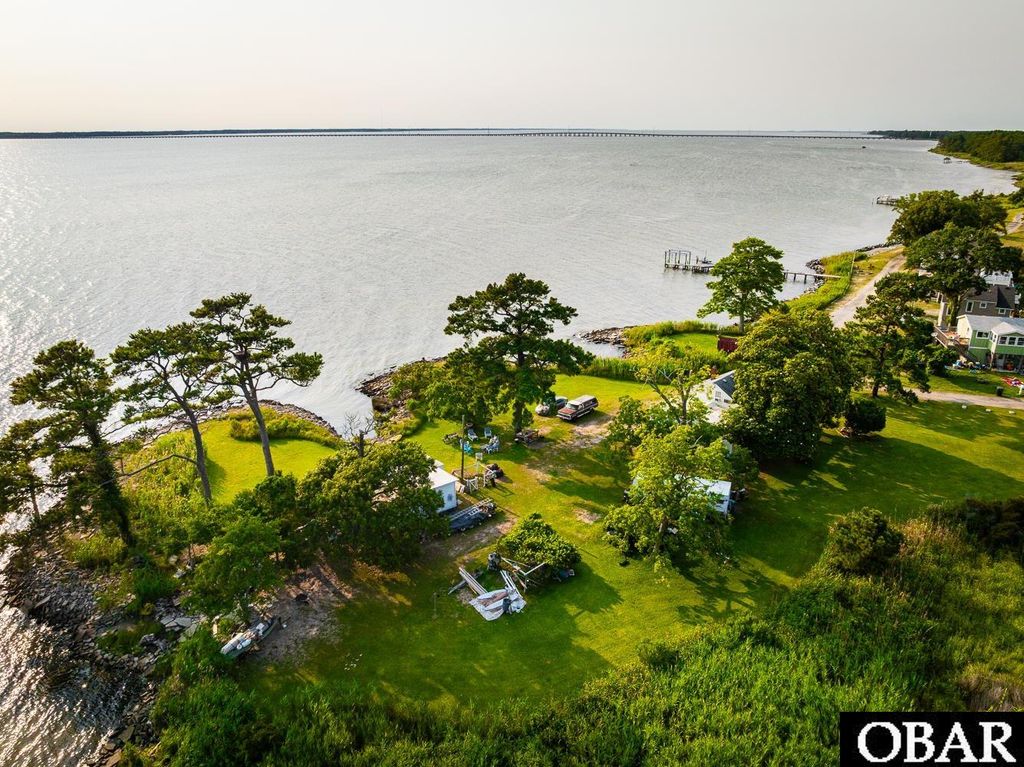 Image 38 of property listing at 1327 W Kitty Hawk Road, Kitty Hawk, NC 27949