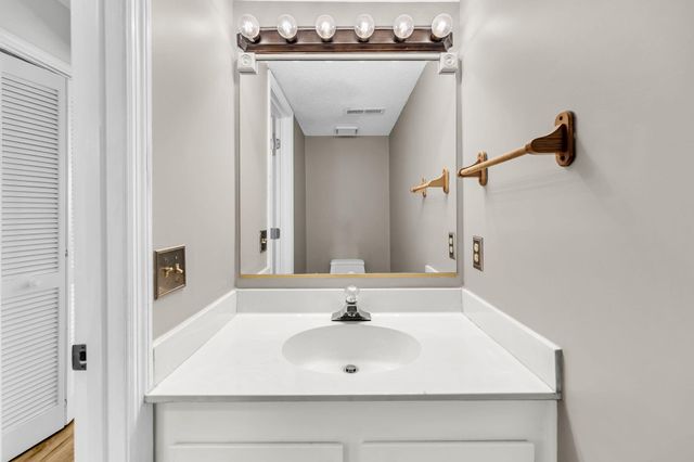 844 N Aylesbury Road, Goose Creek, SC 29445