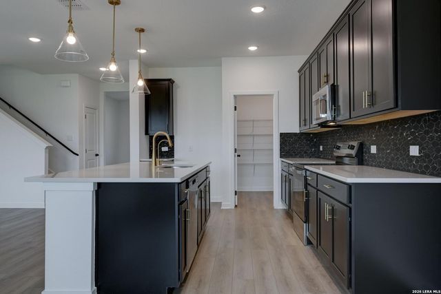 148 Yale St, Seguin, TX 78155