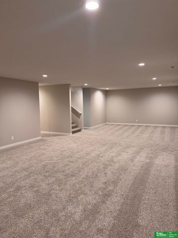 8707 N 177th Street, Bennington, NE 68007