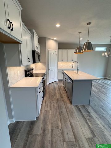 8707 N 177th Street, Bennington, NE 68007