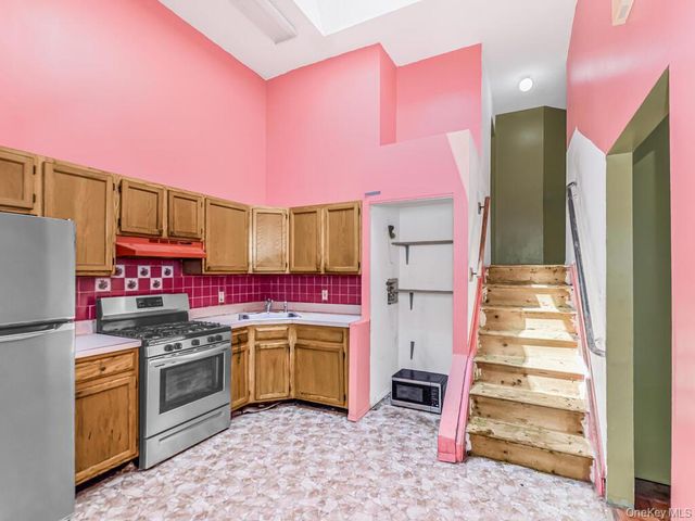 1567 Longfellow Avenue, Bronx, NY 10460