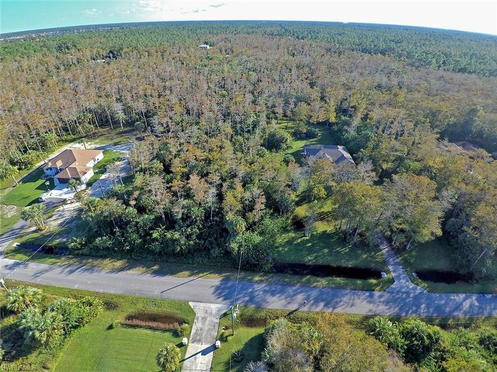 37th Ave NE, NAPLES, FL 34120 — exterior
