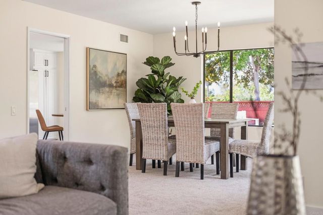 2090 Avenida de Aquacate, Escondido, CA 92026