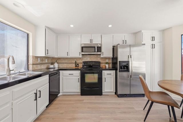 2090 Avenida de Aquacate, Escondido, CA 92026