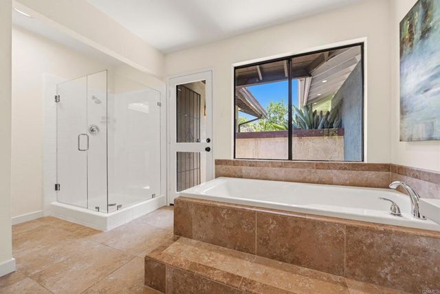 2090 Avenida de Aquacate, Escondido, CA 92026