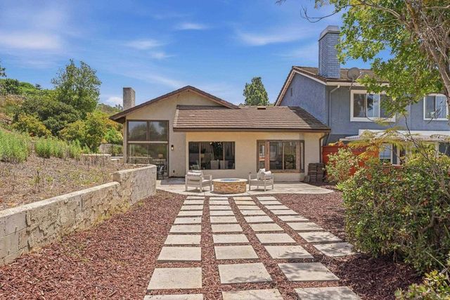 2090 Avenida de Aquacate, Escondido, CA 92026
