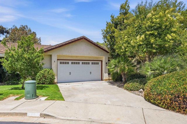 2090 Avenida de Aquacate, Escondido, CA 92026