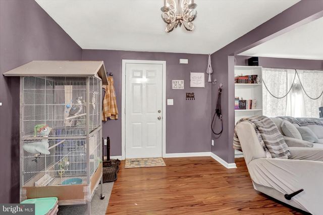 212 CHESTNUT ST, Mount Holly Springs, PA 17065