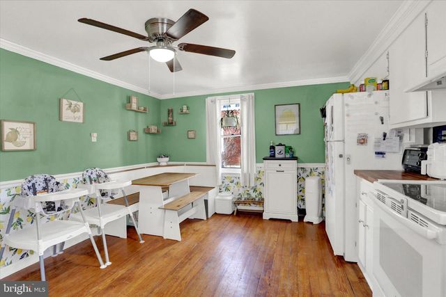 212 CHESTNUT ST, Mount Holly Springs, PA 17065