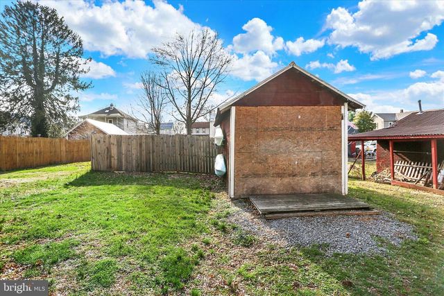 212 CHESTNUT ST, Mount Holly Springs, PA 17065