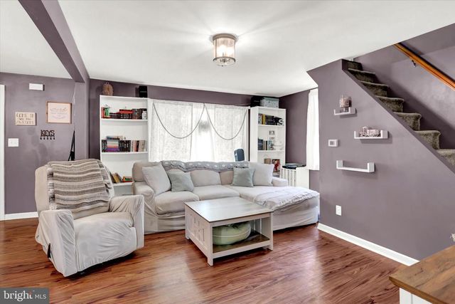 212 CHESTNUT ST, Mount Holly Springs, PA 17065