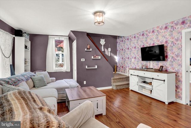 212 CHESTNUT ST, Mount Holly Springs, PA 17065