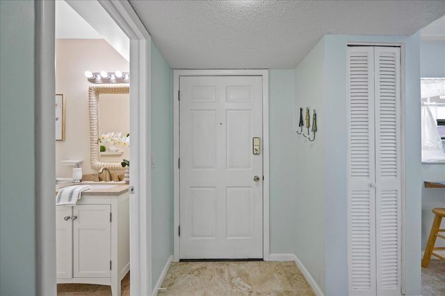 10280 IMPERIAL POINT DRIVE W 21, Largo, FL 33774