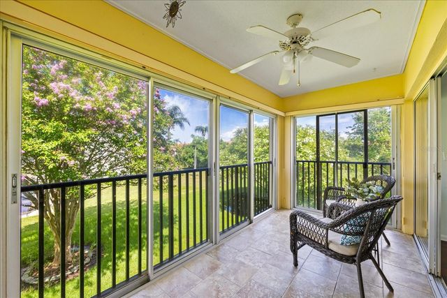 10280 IMPERIAL POINT DRIVE W 21, Largo, FL 33774