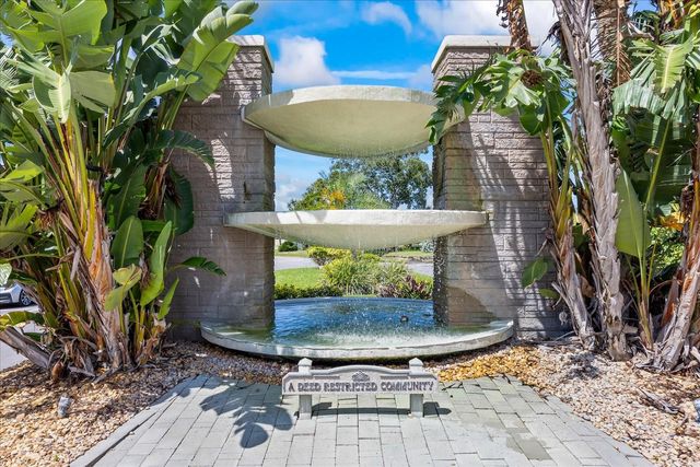 10280 IMPERIAL POINT DRIVE W 21, Largo, FL 33774