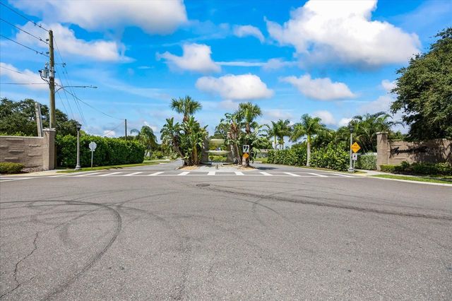 10280 IMPERIAL POINT DRIVE W 21, Largo, FL 33774