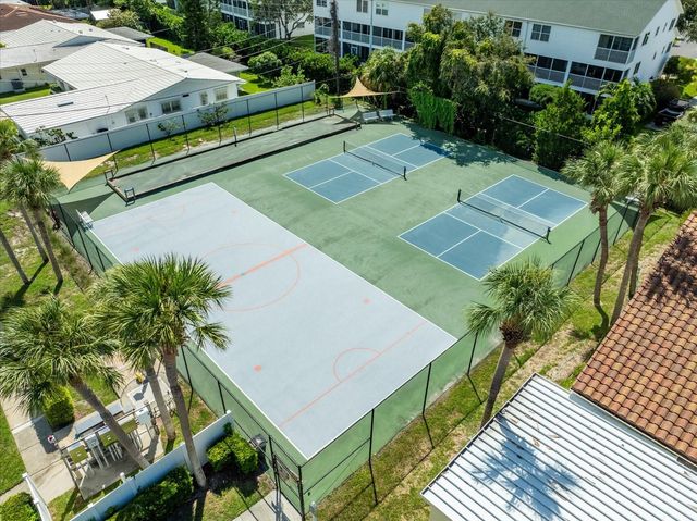 10280 IMPERIAL POINT DRIVE W 21, Largo, FL 33774