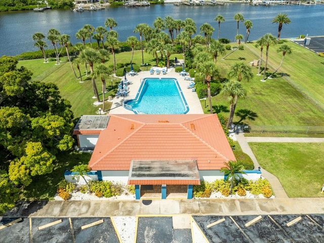 10280 IMPERIAL POINT DRIVE W 21, Largo, FL 33774