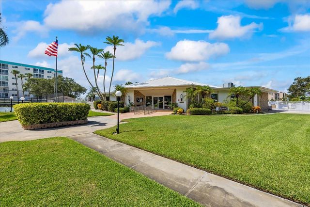 10280 IMPERIAL POINT DRIVE W 21, Largo, FL 33774