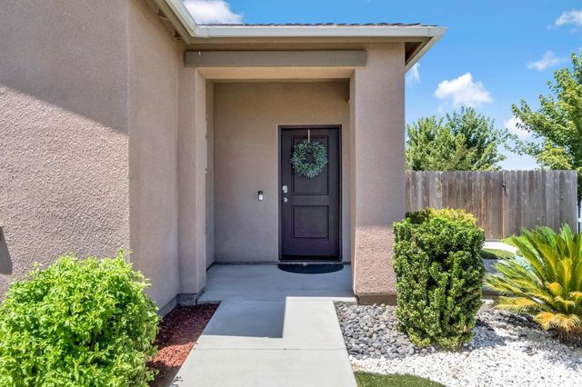 1400 Shoreline Drive, Madera, CA 93637