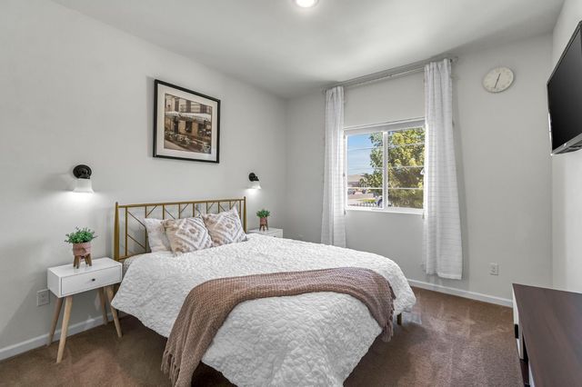 1400 Shoreline Drive, Madera, CA 93637