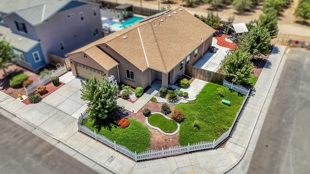 1400 Shoreline Drive, Madera, CA 93637
