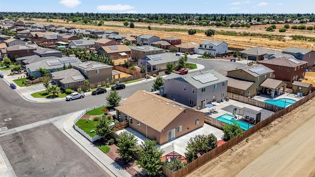 1400 Shoreline Drive, Madera, CA 93637