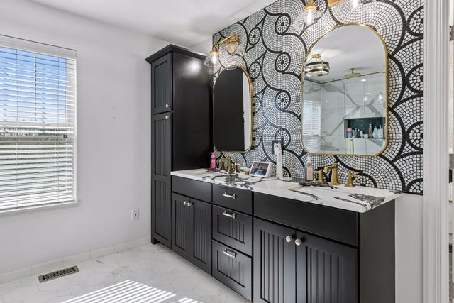 17422 Gerdine Path, Lakeville, MN 55044