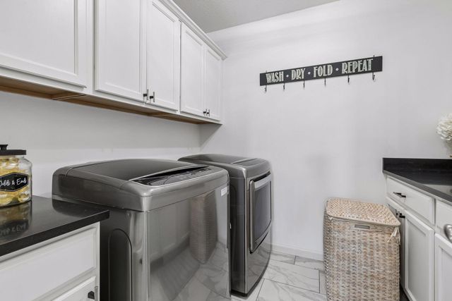 17422 Gerdine Path, Lakeville, MN 55044