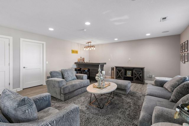 17422 Gerdine Path, Lakeville, MN 55044