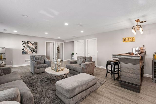 17422 Gerdine Path, Lakeville, MN 55044