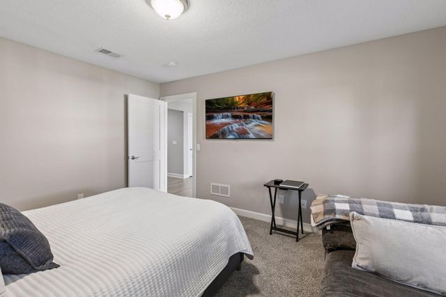 17422 Gerdine Path, Lakeville, MN 55044