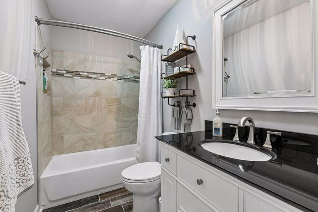 17422 Gerdine Path, Lakeville, MN 55044