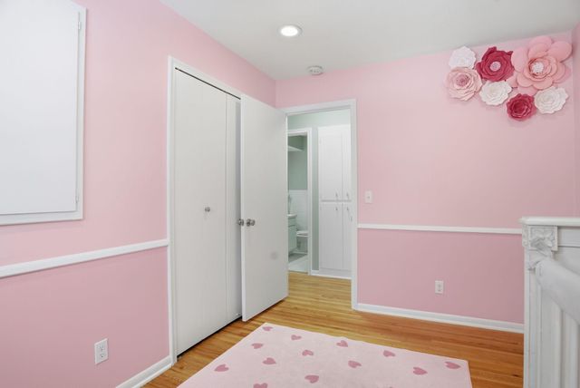 1107 Welcome Avenue N, Golden Valley, MN 55422