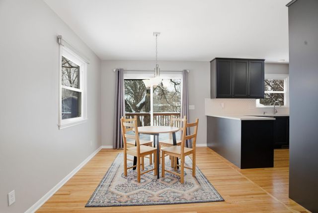 1107 Welcome Avenue N, Golden Valley, MN 55422