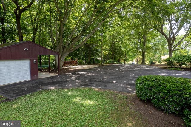 916 UPPER PINDELL RD, Lothian, MD 20711