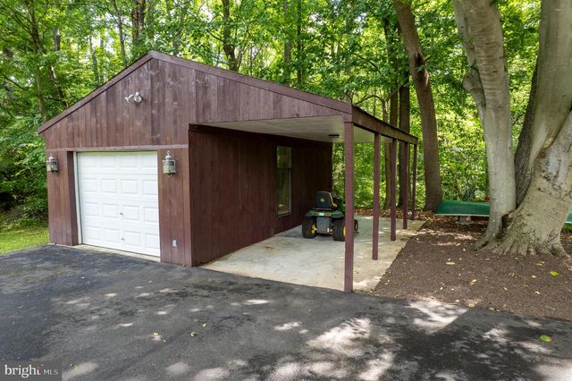 916 UPPER PINDELL RD, Lothian, MD 20711