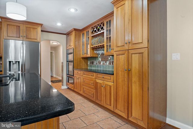 916 UPPER PINDELL RD, Lothian, MD 20711