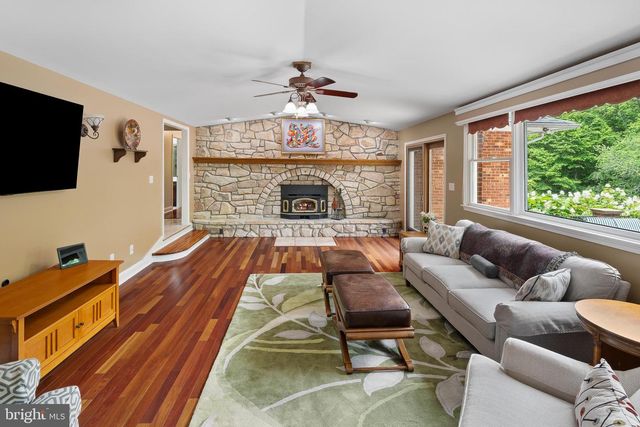 916 UPPER PINDELL RD, Lothian, MD 20711